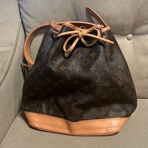 Louis Vuitton Petit Noe Monogram Shoulder Bucket Bag Large Authentic Vintage